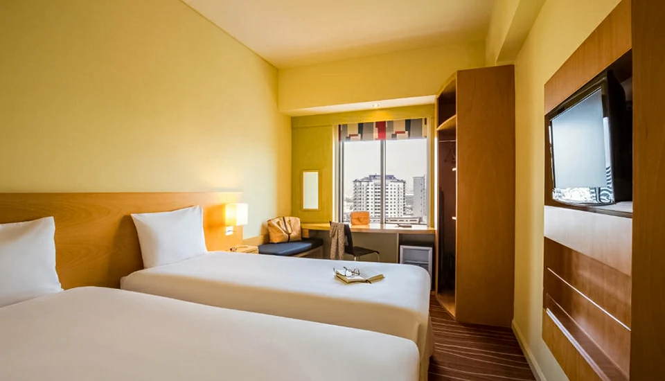 هتل آیبیس دیره کریک ساید دبی